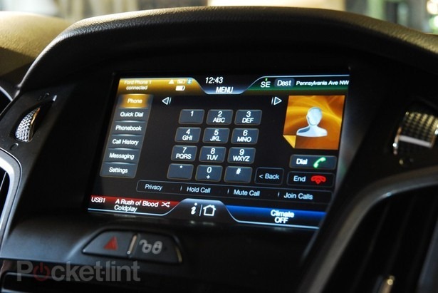 ford-sync-myford-touch-photos-2