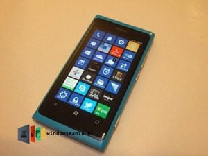Lumia-800-with-Windows-Phone-7.8-ROM