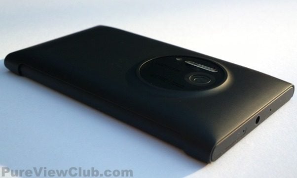 oogst Bevoorrecht Pasen See the Nokia Lumia 1020 wireless charging cover and premium leather case -  MSPoweruser