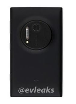 Nokia Lumia 909 Back
