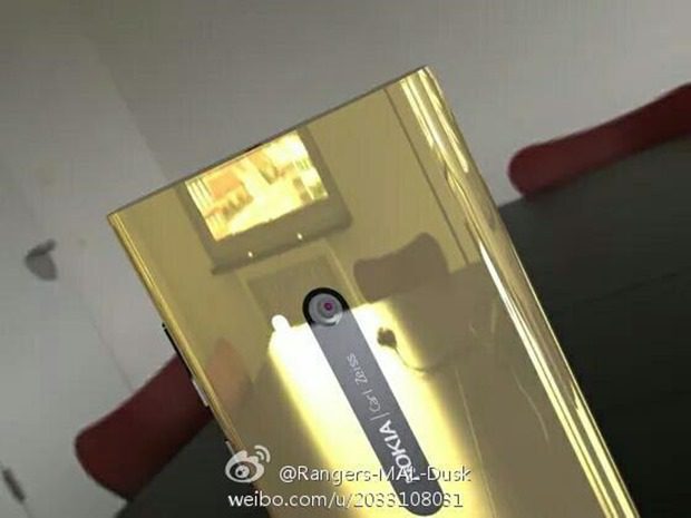 nokia-lumia-920-gold-04