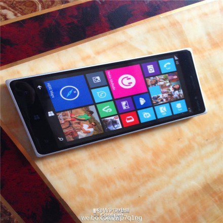 Nokia Lumia 830 1