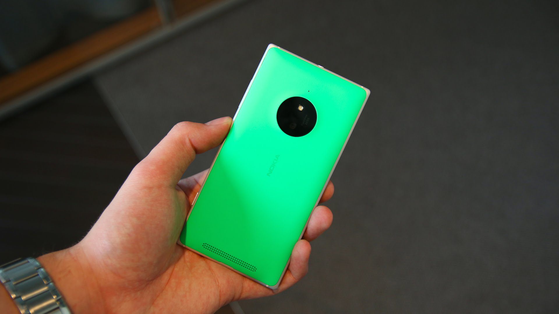 Carphone Warehouse now accepting pre-orders for the Nokia Lumia 830