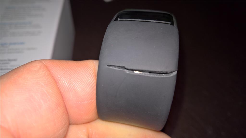 microsoft-band-2-now-suffering-from-cracking-rubber
