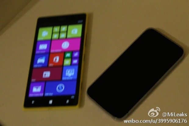 Another picture of the Nokia Lumia 1520v pops up, April release suggested