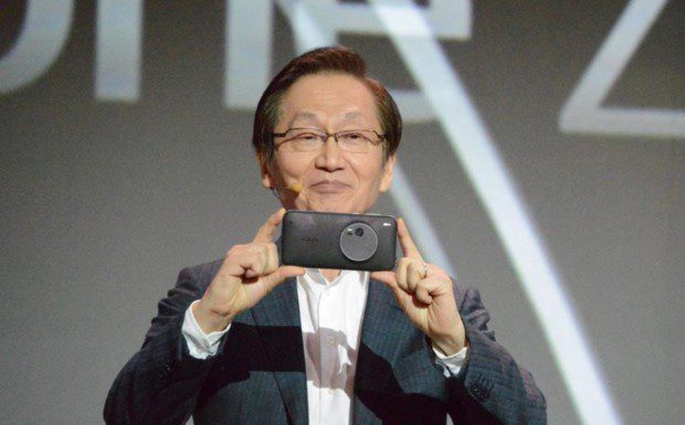 The New Asus Zenfone Zoom Looks Very Familiar