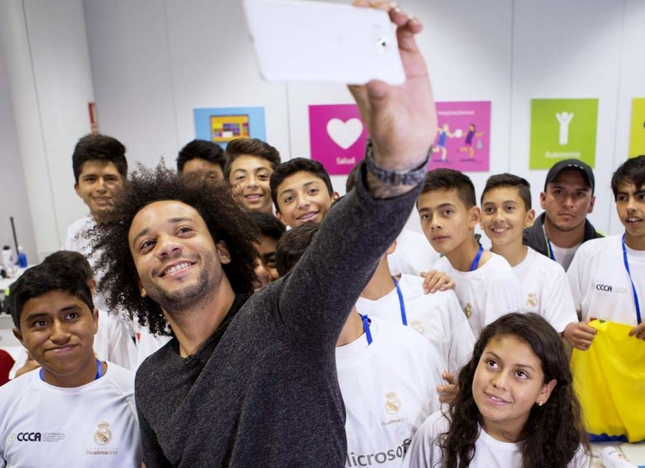 Microsoft, daha fazla çocuğa teknoloji erişimi sağlamak için Real Madrid'in ikinci kaptanı Marcelo ile birlikte çalışıyor