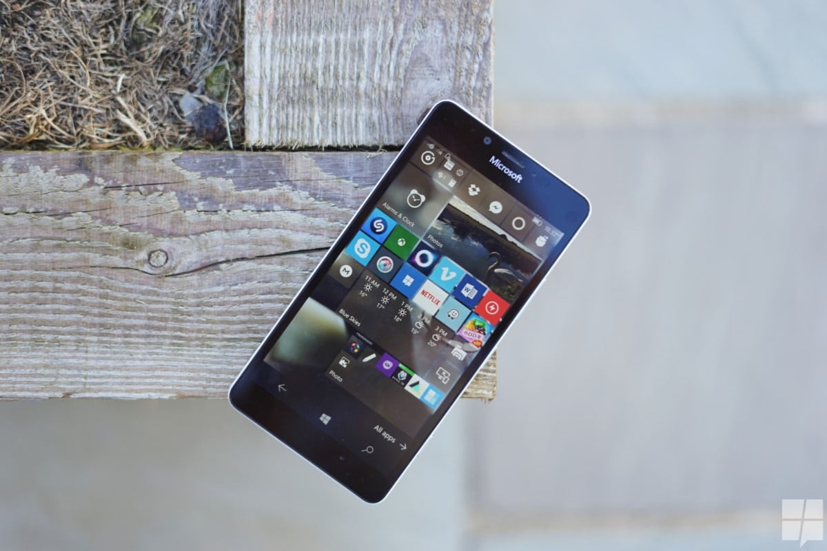 Tyska OEM Trekstor kanske lanserar en ny Windows 10-telefon som kan kontinuum