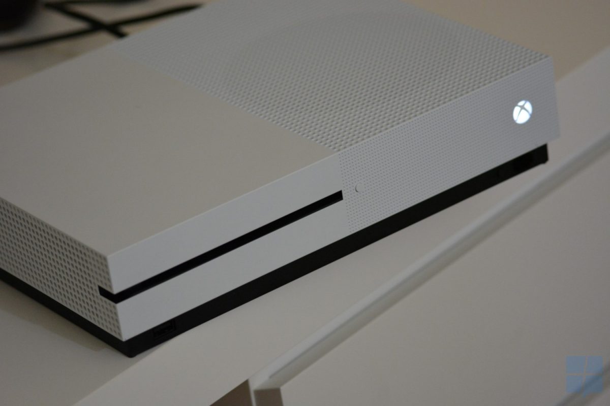 Hands-on With The Xbox One S - Mspoweruser