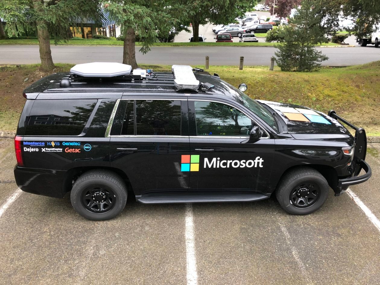 Microsoft re-enters Connected Car battle in police cars