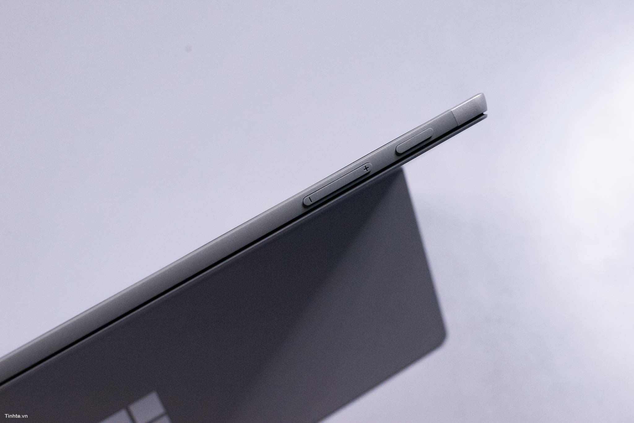 Microsoft’s latest firmware update for Surface Laptop, Laptop 2, Surface Pro 4, Surface Pro and Pro 6 brings battery life improvement
