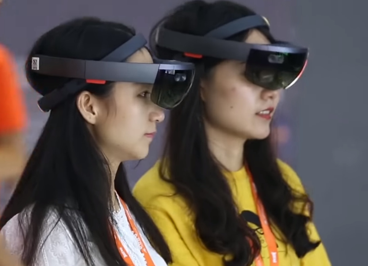 photo of Alibaba showcase Microsoft’s HoloLens in largest Mixed Reality event ever (video) image