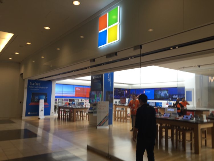 do microsoft stores do repairs