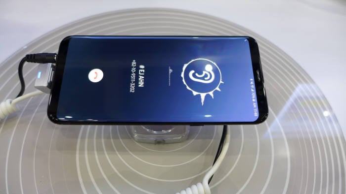 Samsung Display to kill off the smartphone earpiece at CES 2019