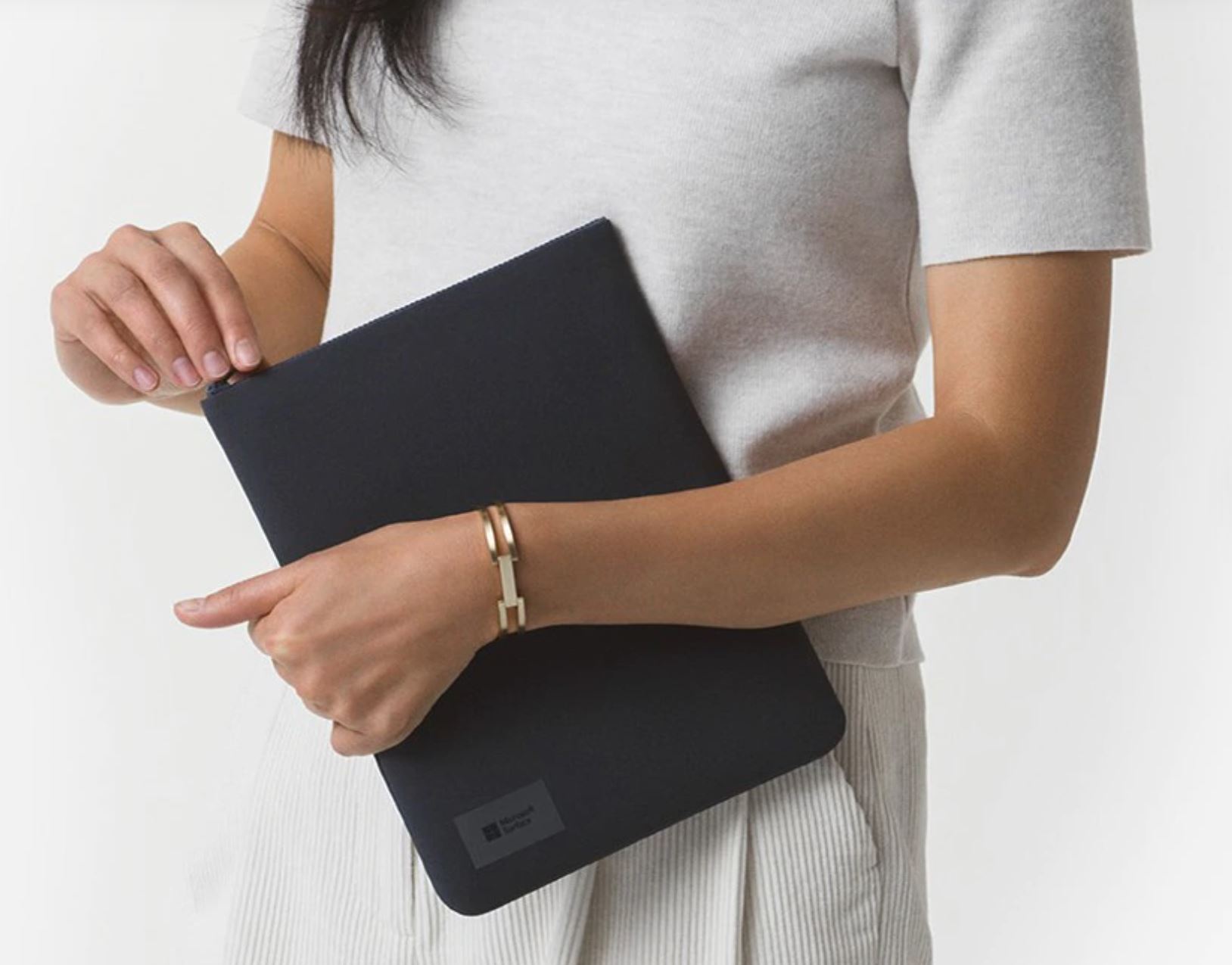 Microsoft now selling an official sleeve for Surface Go devices