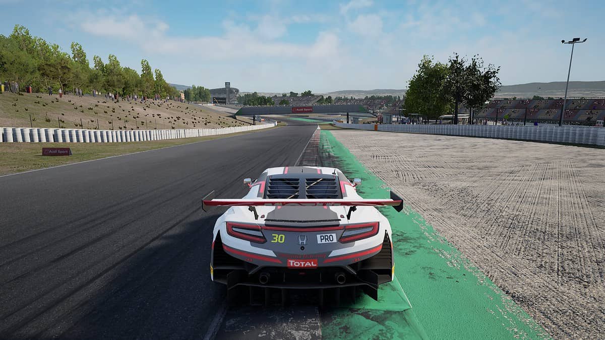 Asseto Corsa Competizione review: Brilliant racing sim butchered