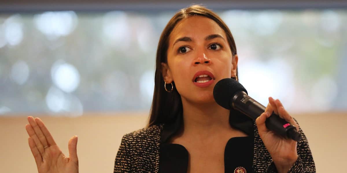 US representative Alexandria Ocasio-Cortez wants to stop military using Twitch streams for recruitment