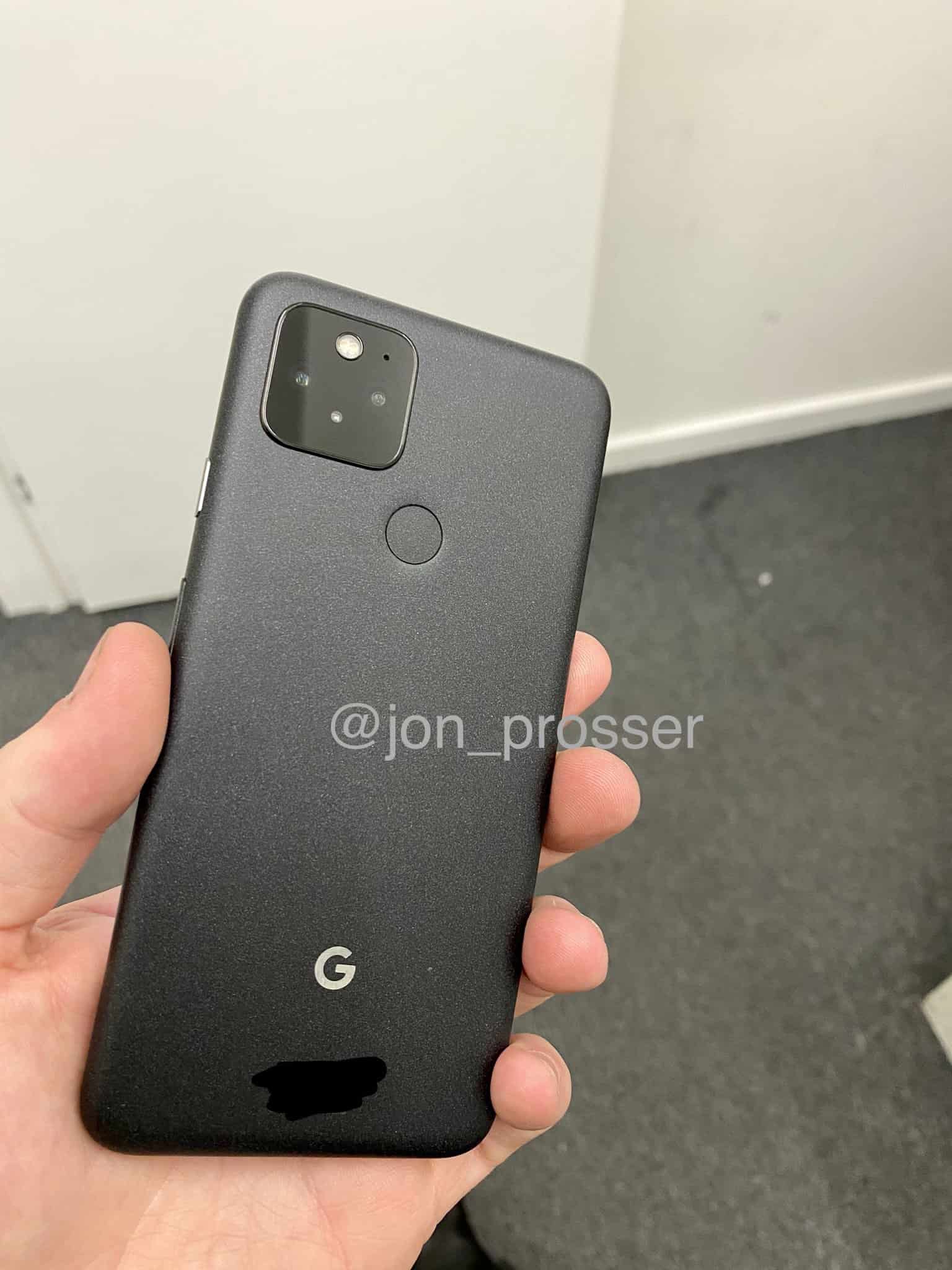 Live pictures of Google Pixel 5 leak, looks good.. from the front ...