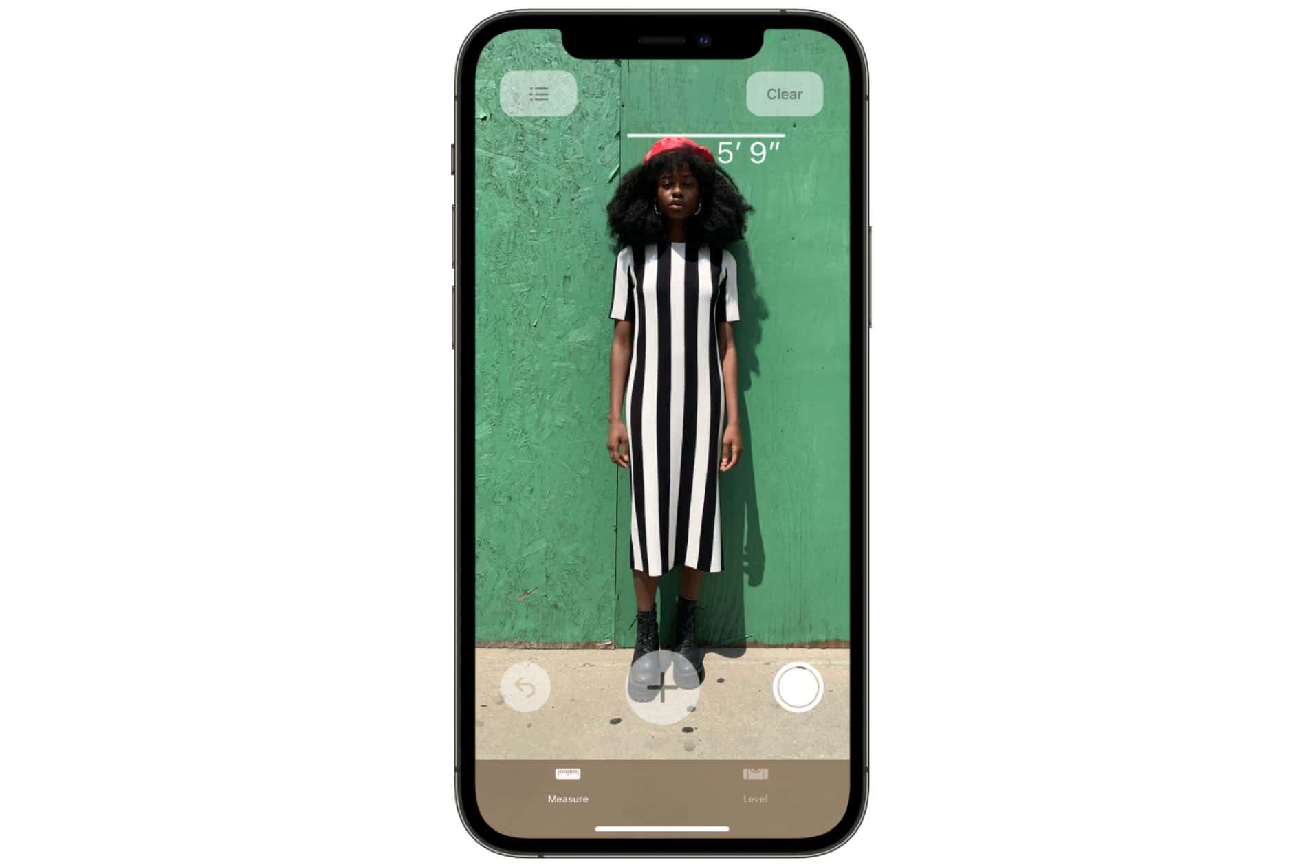 You can measure a person’s height easily on iPhone 12 Pro and iPhone 12 Pro Max