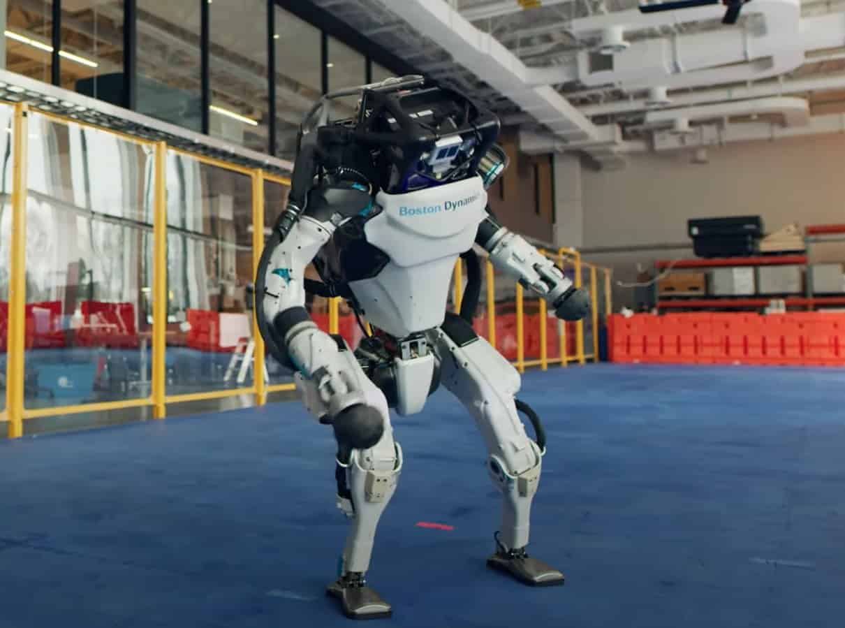 Videoposnetek Dancing Robots skupine Boston Dynamics je odličen način za konec groznega leta