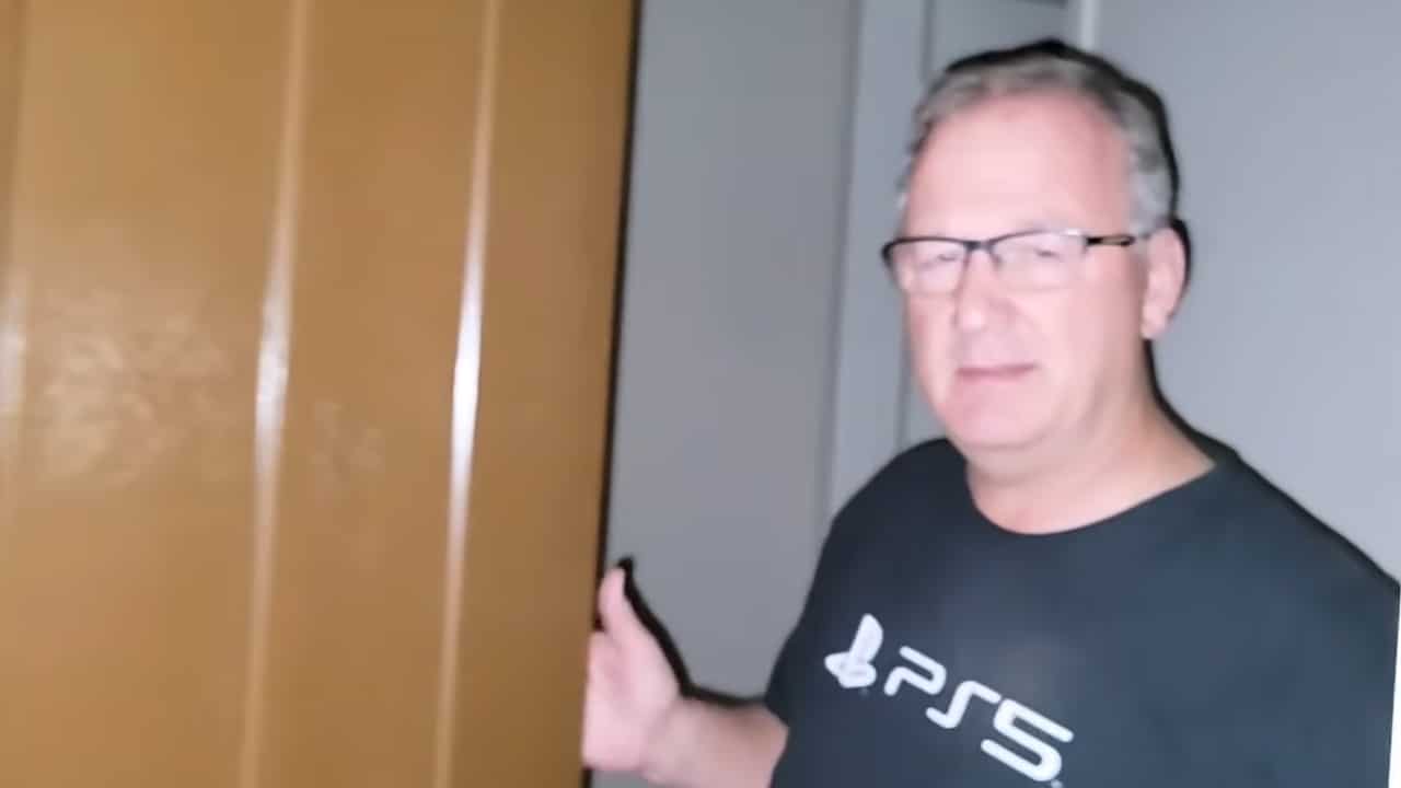 Исполнительный директор PlayStation Network уволен из-за обвинений в педофилии