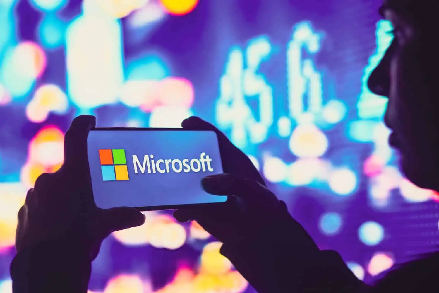 Microsoft execs reportedly considering creating a “super app” for smartphones