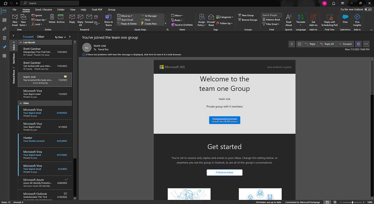 outlook dark mode doesn't change email background