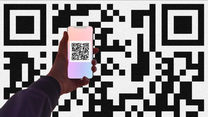 how to scan qr code on phone screen