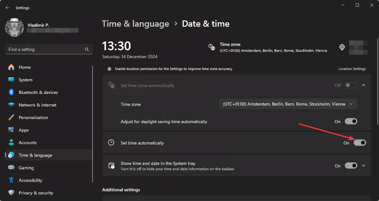 automatically set date and time